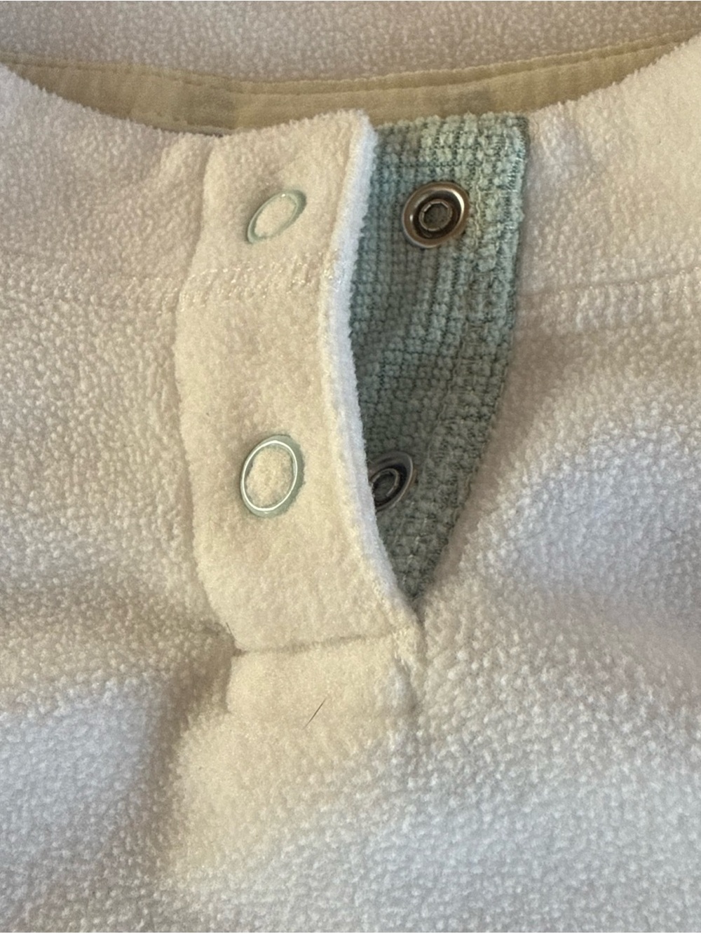 The North Face TKA Micro Lightweight White Layering Fleece Pullover Women’s SZ M - Picture 6 of 7